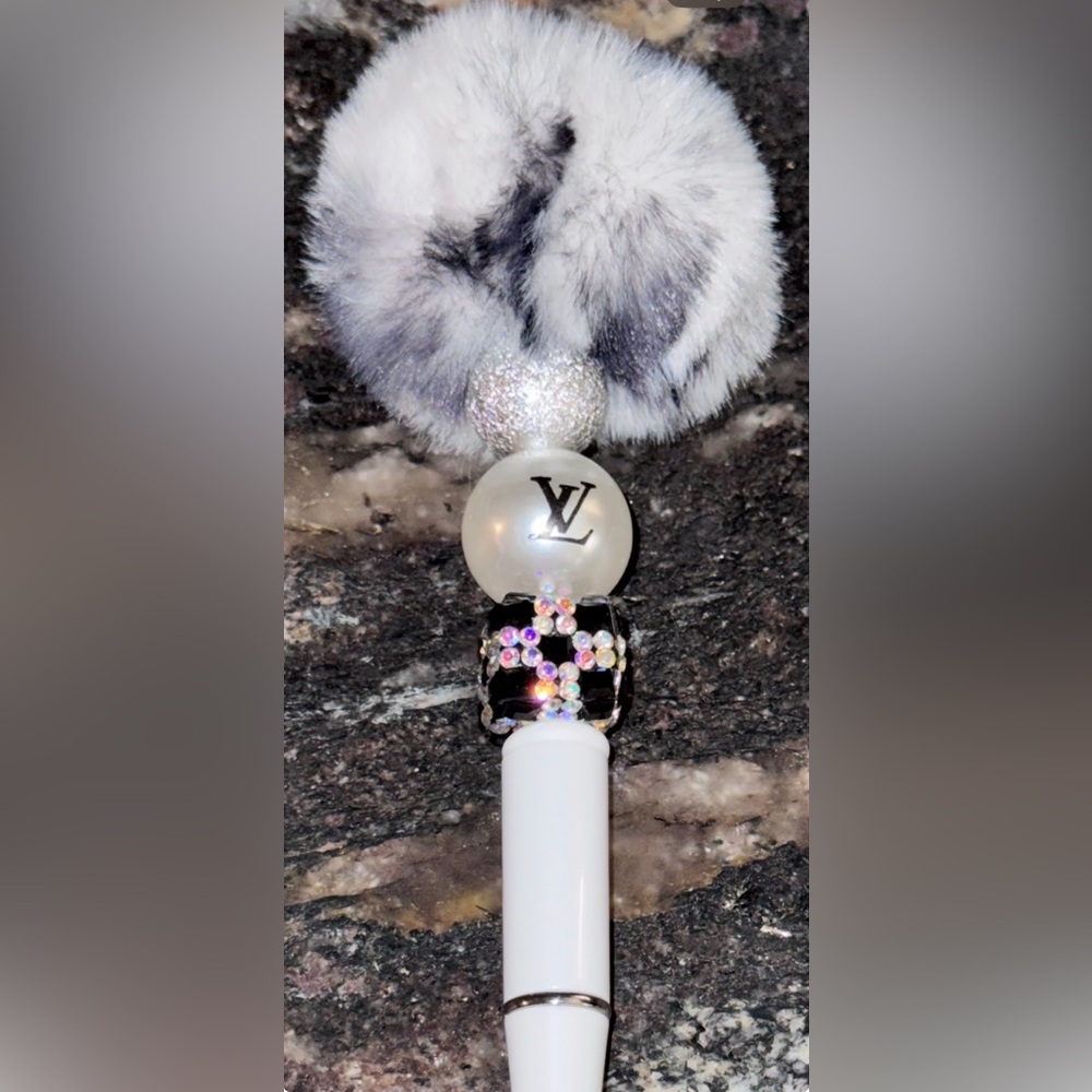 Designer Lux Pen NEW Furry Sparkly Cube Bead Handmade L V Decorated Sparkles